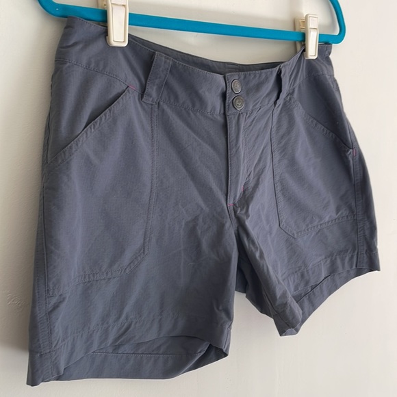Patagonia Borderless Shorts - Picture 2 of 11